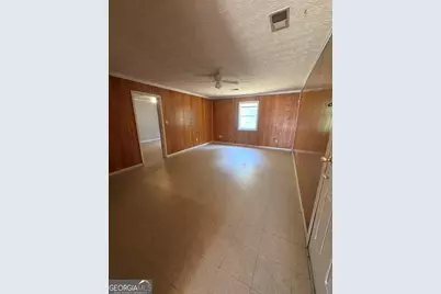 230 James Albert Johnson Avenue, Winder, GA 30680 - Photo 6
