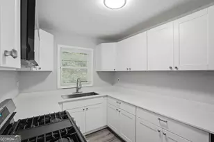 467 Park Valley Dr NW, Atlanta, GA 30318 - Photo 6