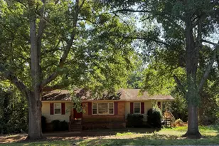 109 Genes Pl, Lagrange, GA 30240 - Photo 2