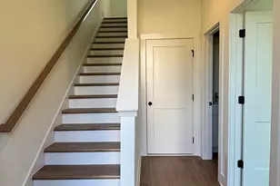 2672 Mackintosh Ct, Brookhaven, GA 30319 - Photo 2