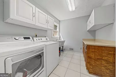 330 Laurelwood Drive, Tyrone, GA 30290 - Photo 14