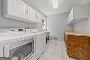 330 Laurelwood Dr, Tyrone, GA 30290 - Photo 14