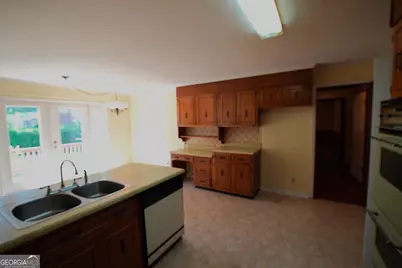 401 North Harris St, Sandersville, GA 31082 - Photo 14