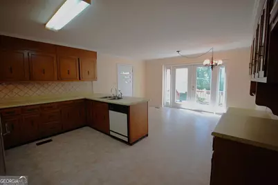 401 North Harris St, Sandersville, GA 31082 - Photo 16