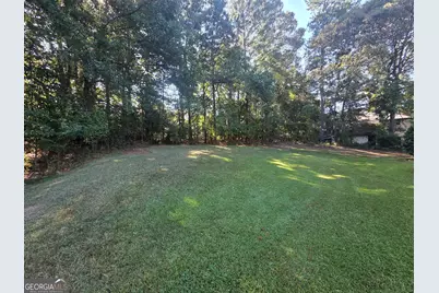 8492 Pineland Drive, Jonesboro, GA 30238 - Photo 4