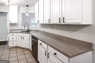 95 O'Tara Woods Dr, Newnan, GA 30263 - Photo 14
