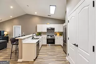 7712 Autry Cir, Douglasville, GA 30134 - Photo 2