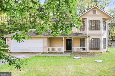 135 N Creek Trail, Jonesboro, GA 30238 - Photo 2