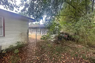 833 Cleo St, Cedartown, GA 30125 - Photo 6