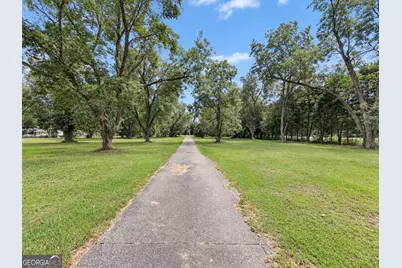 2220 Liberty Expressway SE, Albany, GA 31705 - Photo 2