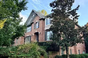 2714 Rustling Pines Ct, Marietta, GA 30062 - Photo 2