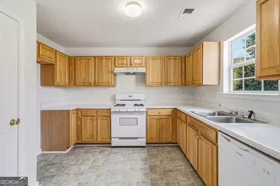 2571 N Hill Parkway, Riverdale, GA 30296 - Photo 8