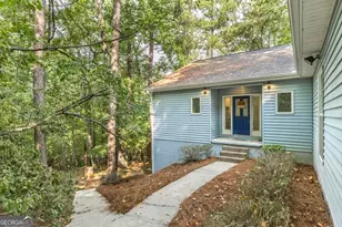 2203 Plantation Dr, Macon, GA 31211 - Photo 2