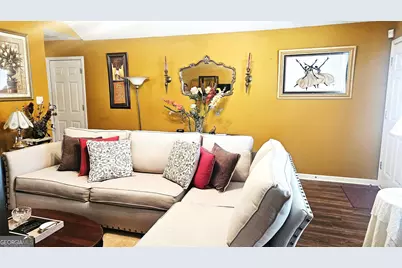 4384 Chestnut Oaks Trace, Lithonia, GA 30038 - Photo 4