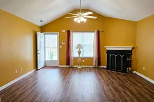 4384 Chestnut Oaks Trce, Lithonia, GA 30038 - Photo 6