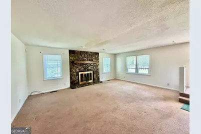 3641 W Point Circle, Lizella, GA 31052 - Photo 8