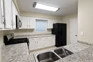 1670 Northridge Dr, Morrow, GA 30260 - Photo 2