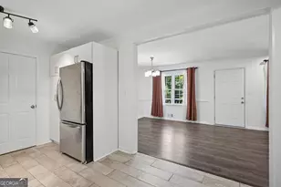 2677 Lancaster Dr, Atlanta, GA 30344 - Photo 14