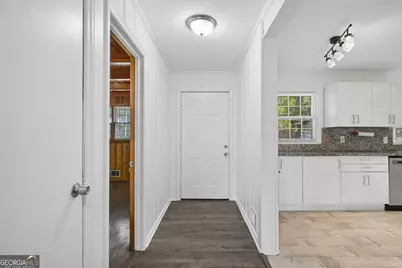 2677 Lancaster Drive, Atlanta, GA 30344 - Photo 6