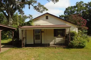 7 Ware Ave, Barnesville, GA 30204 - Photo 1