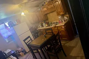 7 Ware Ave, Barnesville, GA 30204 - Photo 2