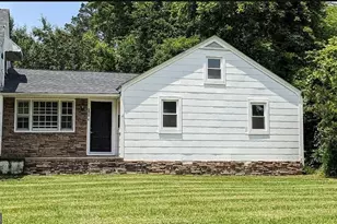 305 S Walnut St, Greensboro, GA 30642 - Photo 2