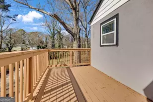 1427 Lorenzo Dr SW, Atlanta, GA 30310 - Photo 12