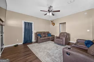 4074 Meadow Cir, Blackshear, GA 31516 - Photo 10