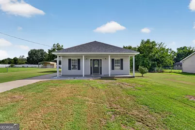 4074 Meadow Circle, Blackshear, GA 31516 - Photo 1