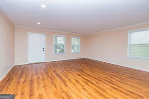 30 Parklane Cir, Newnan, GA 30265 - Photo 6
