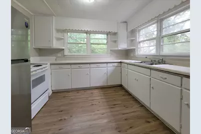 34 E New Street, Winder, GA 30680 - Photo 4