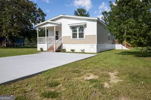 660 N Macon St, Ludowici, GA 31316 - Photo 2