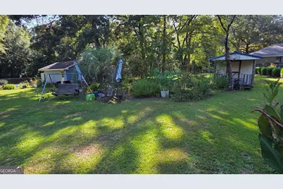 932 W Tanglewood Drive, Dublin, GA 31021 - Photo 10
