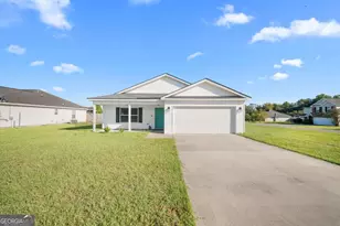 115 Auburn Cir, Glennville, GA 30427 - Photo 1