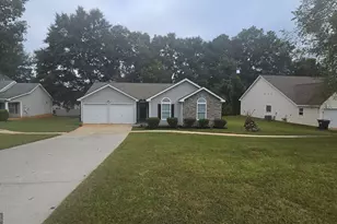 208 Nadia Ct, Locust Grove, GA 30248 - Photo 2