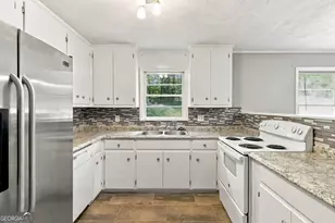 9169 Lakeview Dr SW, Covington, GA 30014 - Photo 12