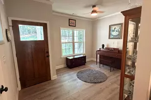 8515 Lynn Dr, Gainesville, GA 30506 - Photo 6