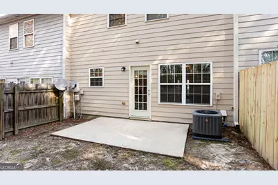 1255 Chinon Point, Lithonia, GA 30058 - Photo 2