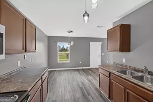215 Barbour Ln, Hinesville, GA 31313 - Photo 14