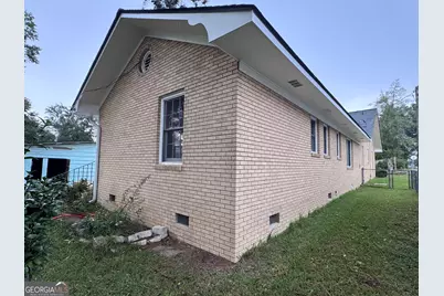 2401 W Elm Street, Wrightsville, GA 31096 - Photo 2
