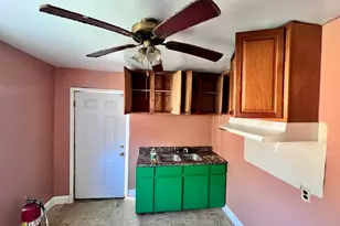 718 Walcott St, Perry, GA 31069 - Photo 4