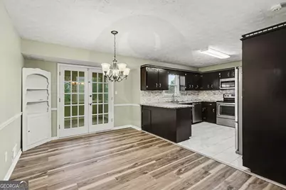 3030 Green Meadow Lane, Snellville, GA 30078 - Photo 6