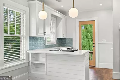 1098 Los Angeles Avenue #UPPER, Atlanta, GA 30306 - Photo 2