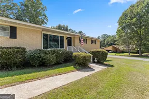 202 Woodland Dr, Warner Robins, GA 31088 - Photo 4