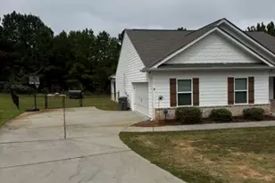 158 Meadowbrooke Dr, Milner, GA 30257 - Photo 2