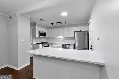 6 Valley Forge Place NW, Atlanta, GA 30318 - Photo 18