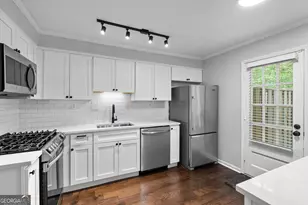 6 Valley Forge Pl NW, Atlanta, GA 30318 - Photo 20