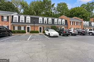 6 Valley Forge Pl NW, Atlanta, GA 30318 - Photo 4