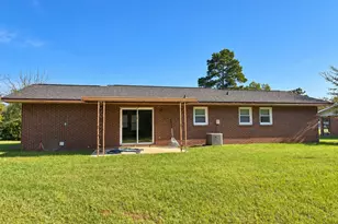 108 Lancelot Ct, Warner Robins, GA 31093 - Photo 2
