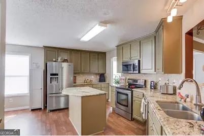 720 Overlook Drive, Winder, GA 30680 - Photo 10